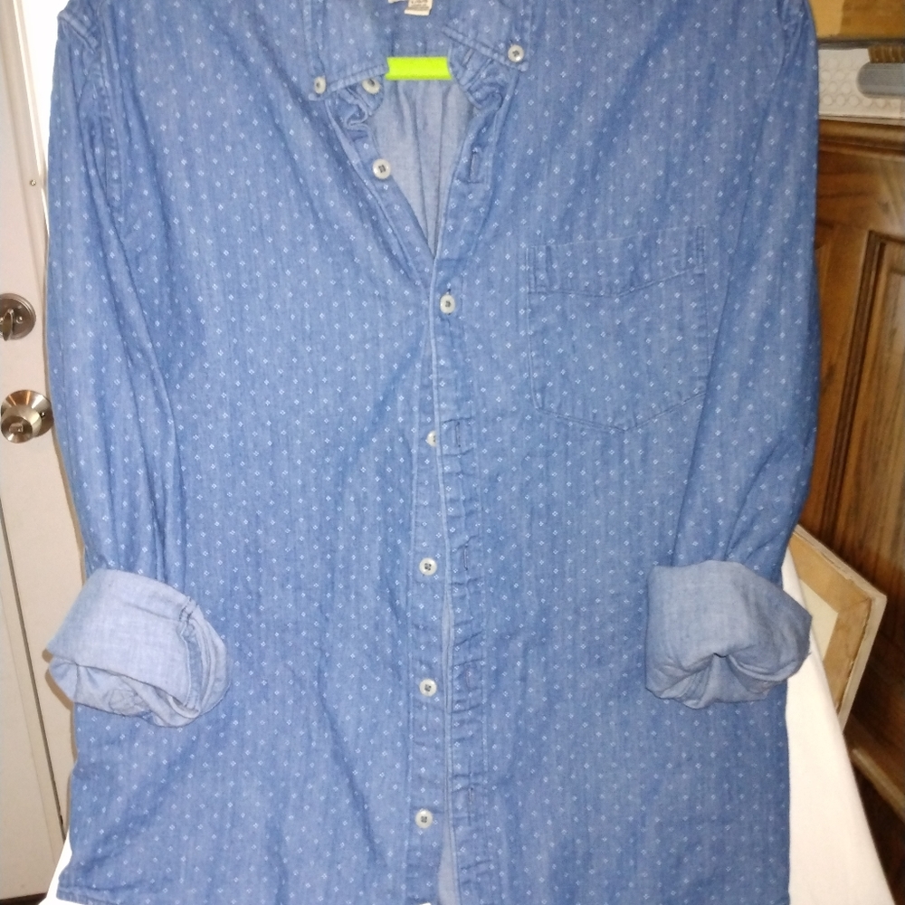 Indigo_Light denim with polkadot print